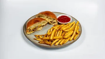 Cheeseburger with French Fries
